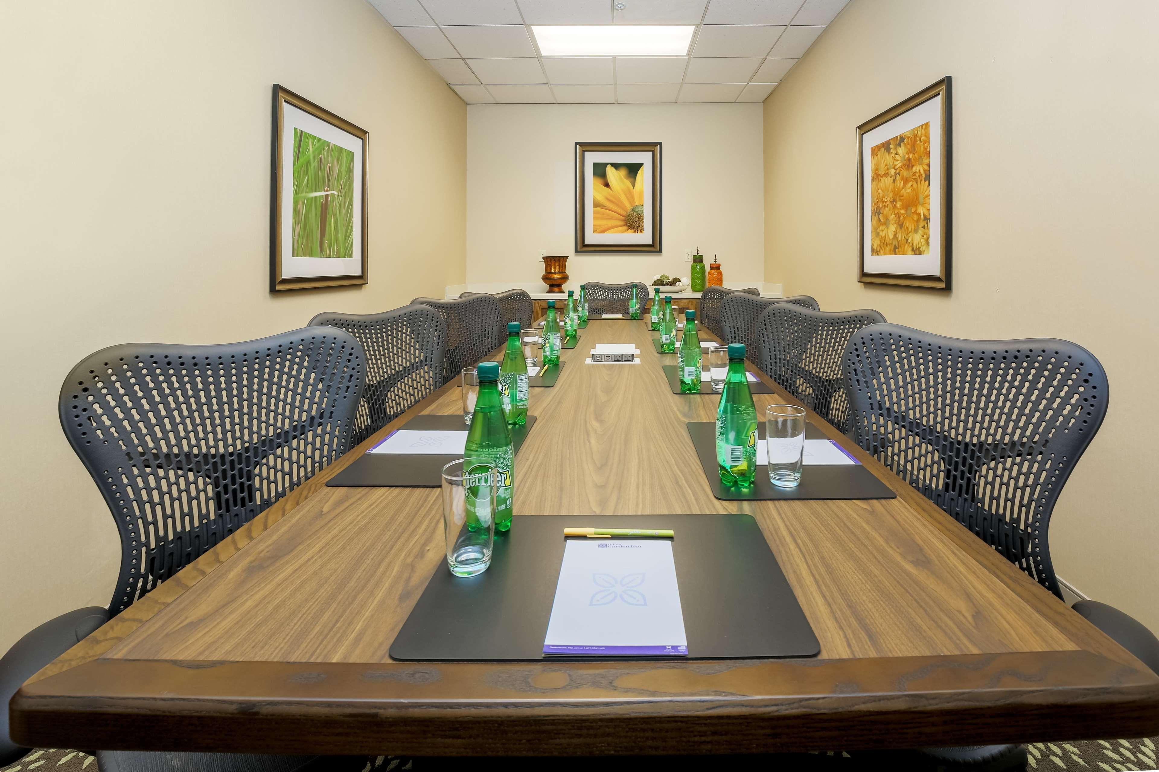 Hilton Garden Inn Bakersfield Kültér fotó