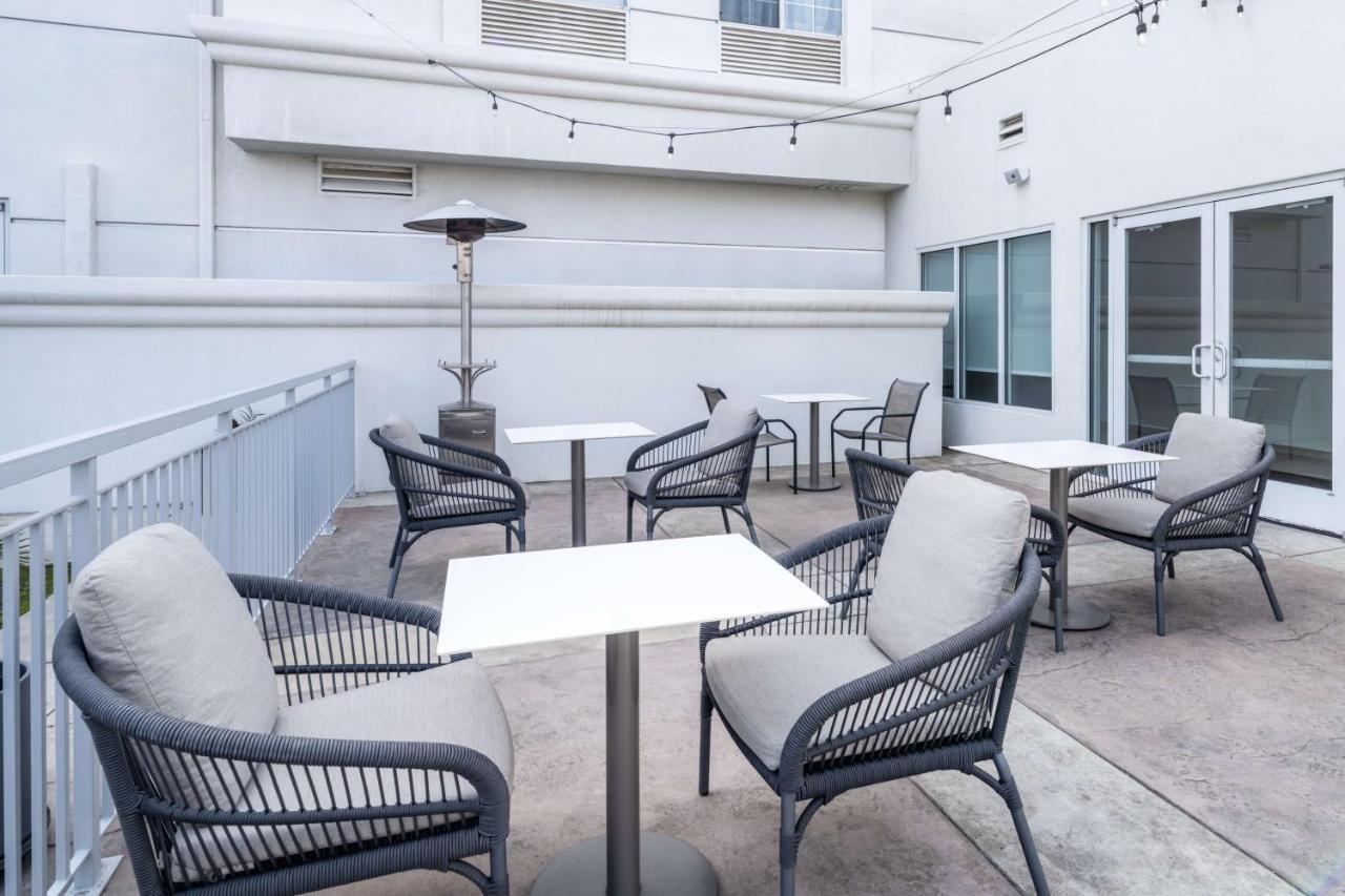 Hilton Garden Inn Bakersfield Kültér fotó