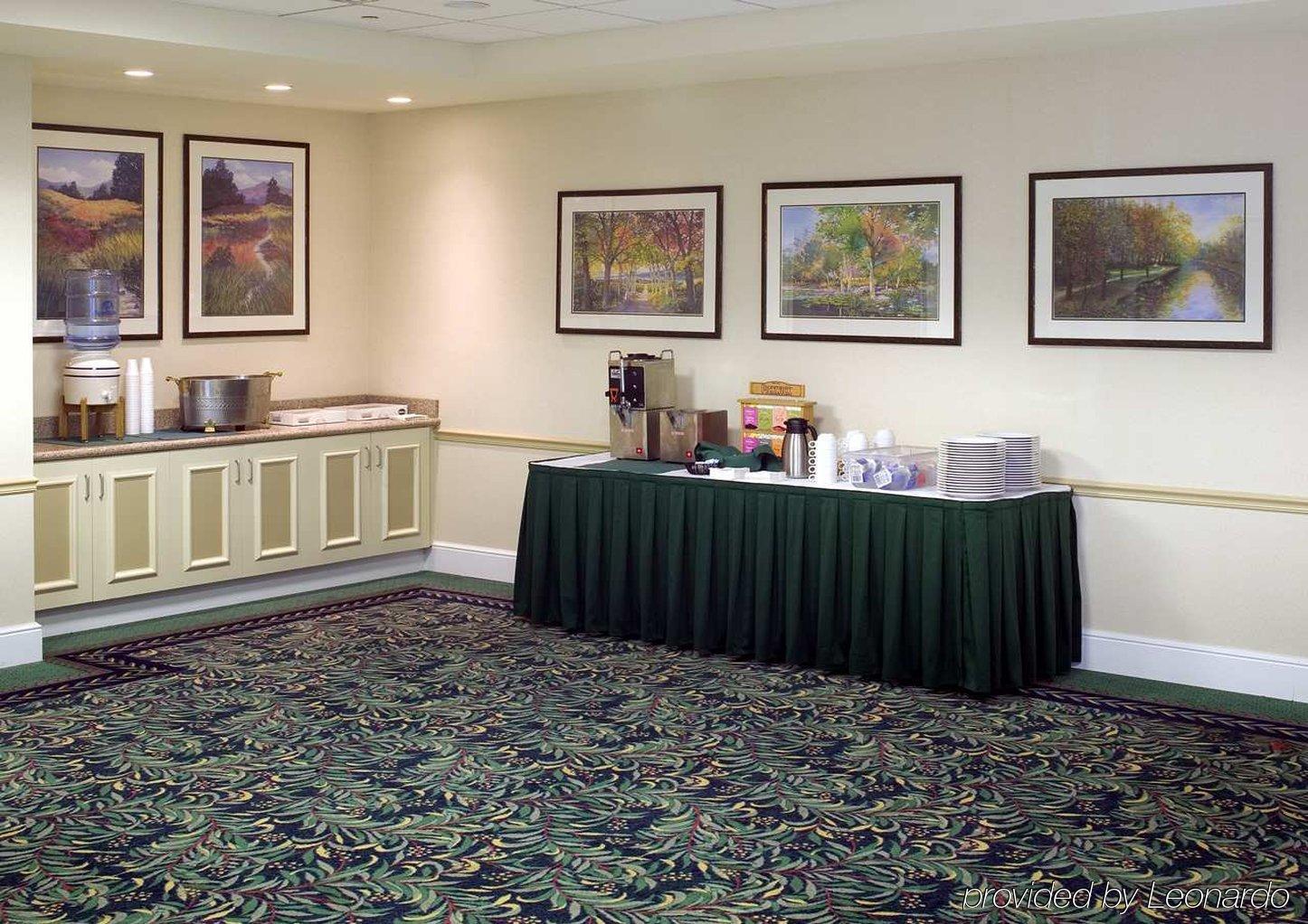 Hilton Garden Inn Bakersfield Étterem fotó